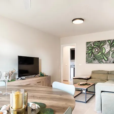 Relax & Enjoy - El Mocan - Mar Apartman *